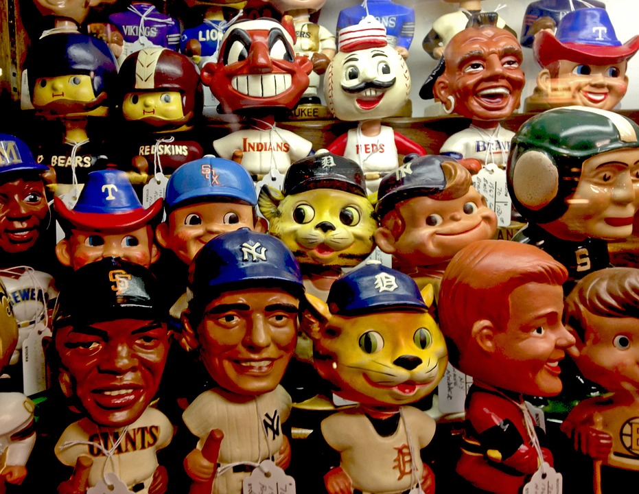 CUSTOMIZED BOBBLEHEADS