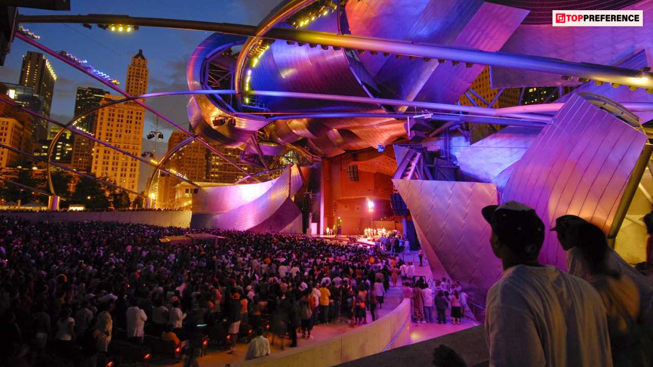 jay-pritzker-pavilion-outdoor-concert